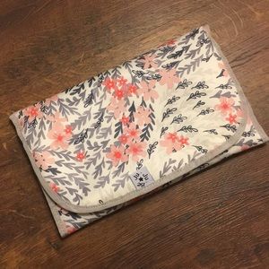 NWOT Ju-Ju-Be changing pad